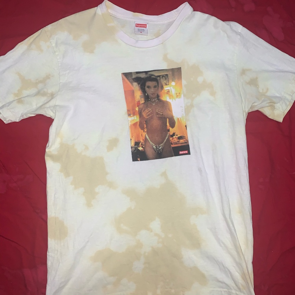 Supreme distressed tee